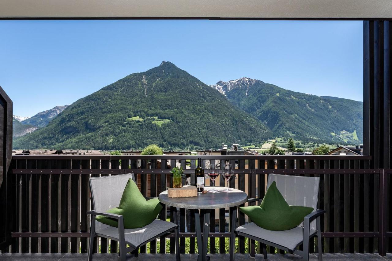 Vitaurina Royal Hotel Molini di Tures Exterior photo
