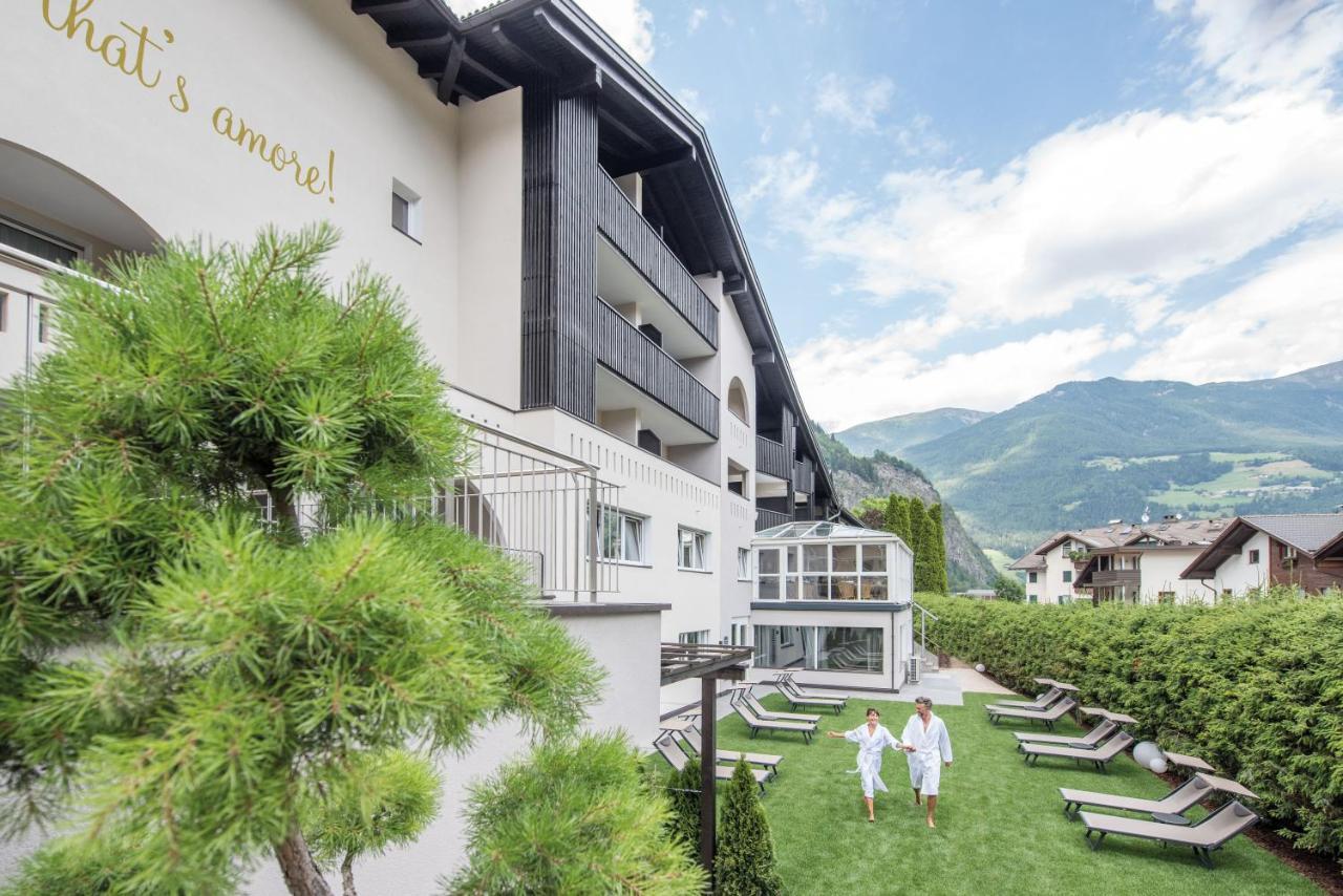 Vitaurina Royal Hotel Molini di Tures Exterior photo